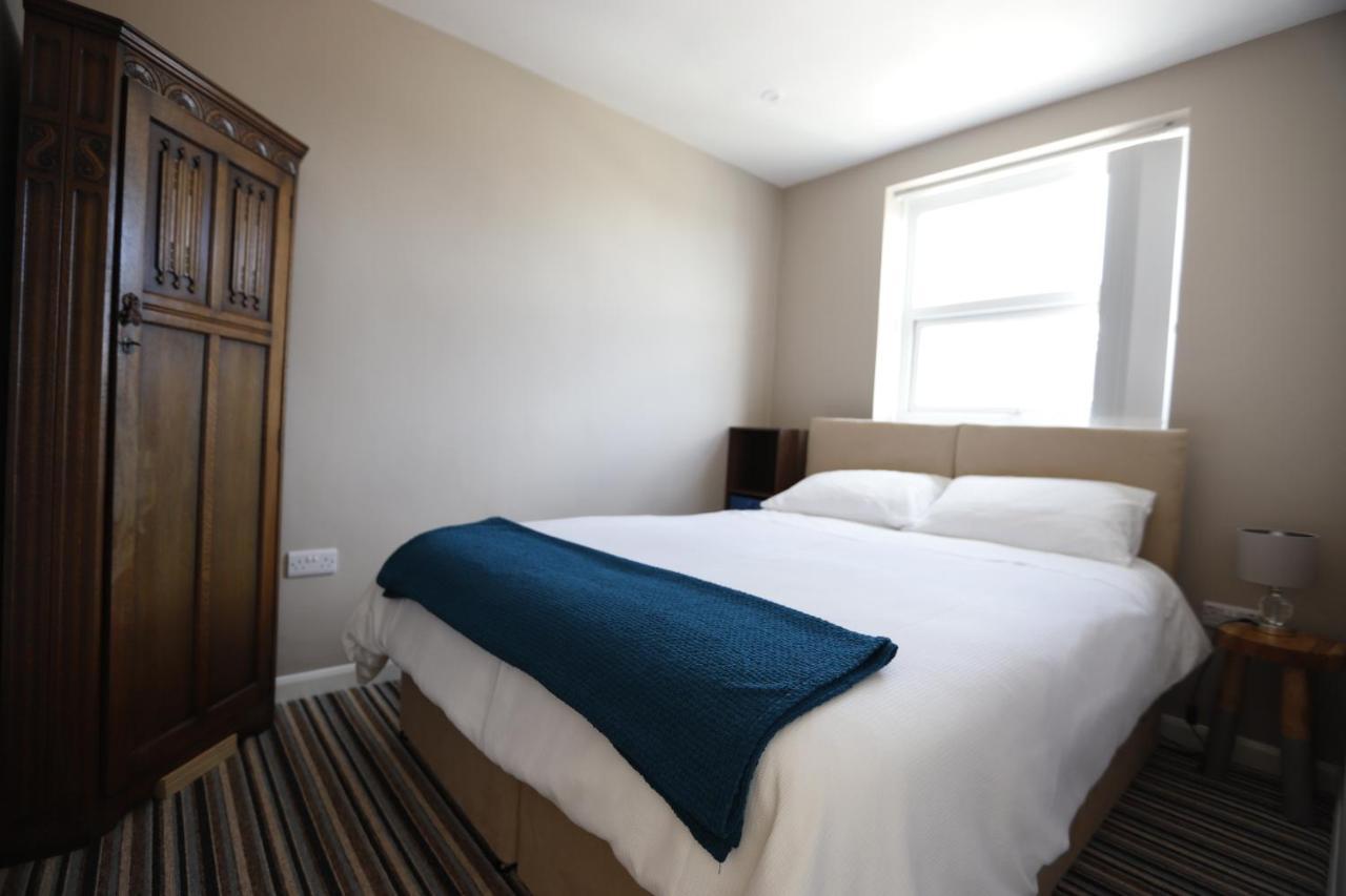 Seafarer'S View - 6 Bedroom Townhouse In Cowes, Parking & Seaviews. Cowes  Exteriér fotografie